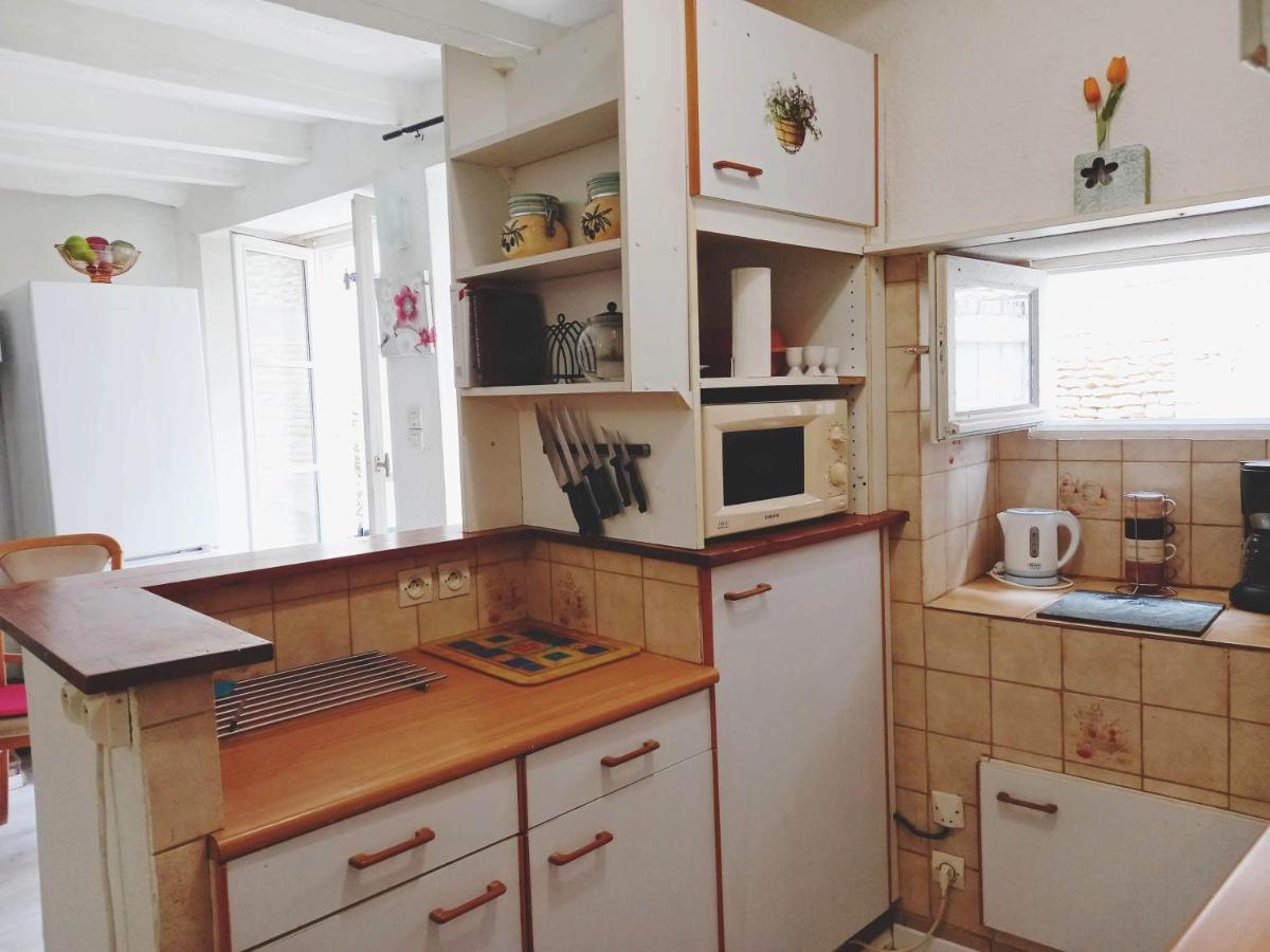 Gencay, Le Maison Blanche别墅 外观 照片